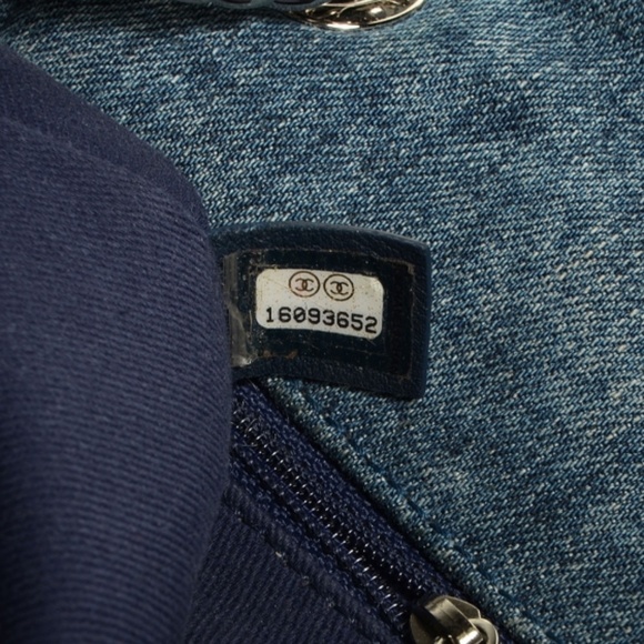 CHANEL  Denim Camellia Embroidered Flap Dark Blue - Picture 7 of 8